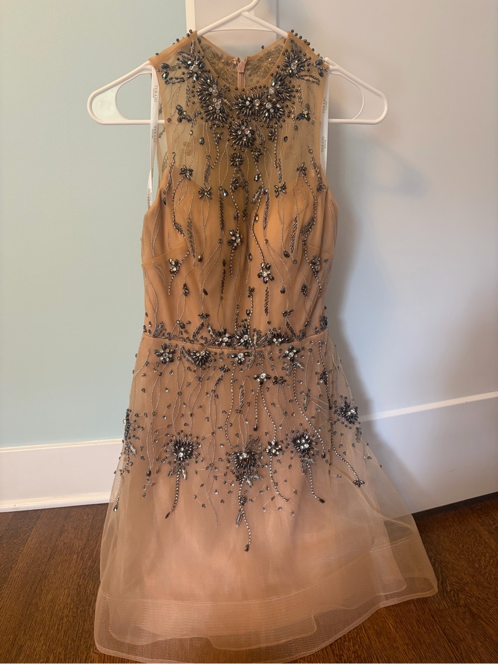 Embellished Womens' Sleeveless Party Dress in Nude